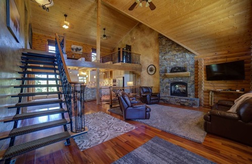 Whitewood Cabin | Endless Pines. Black Hills Cabin with views, hot tub and deck!