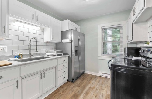Ephraim Cottage | Ephraim Retreat- secluded getaway near village
