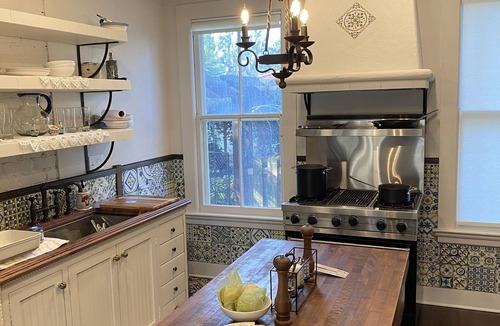 Downtown Historic District House | Estate of Valencia. Historic 9+BR’s in St. Augustine, 2 lux pools 3 kitchens