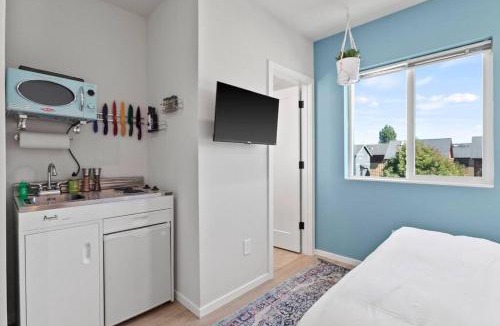 Whittier Heights Apartment | Evan's sweet suite - Micro Studio - 91Walkscore