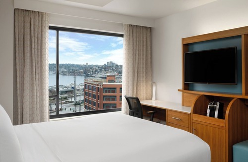 South Lake Union Hotel | EVEN Hotel Seattle Downtown - Lake Union by IHG