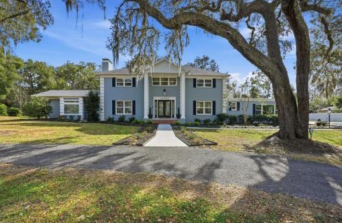 Dade City House | Events & Weddings Welcome! Lake View Pool Home