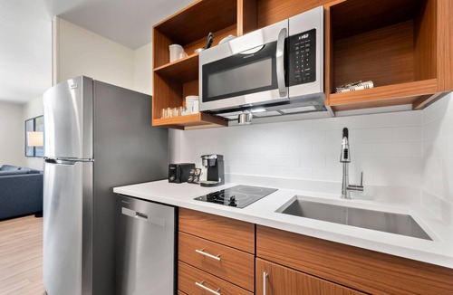 Amarillo Hotel | Everhome Suites Amarillo West - Medical Center