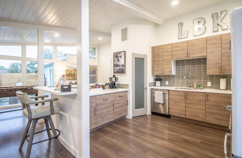Lubbock House | Evermore LBK: Open & Bright Home + Amazing Firepit!