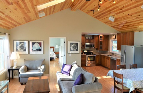 Gills Rock Cottage | Exceptional Home In Tranquil Door County Setting.