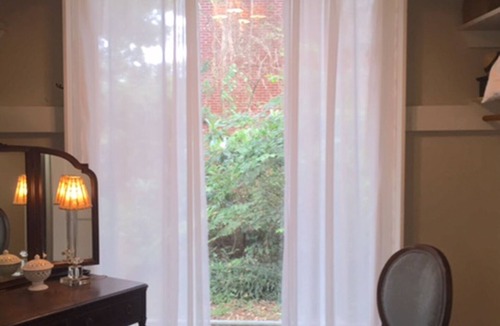 Thomasville House | Executive Suite On Park Ave. Point .75 of a mile to downtown.