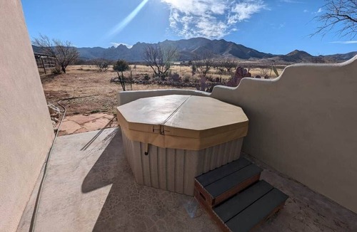 Cochise House | Expansive ranch house w/ guest suite for groups
