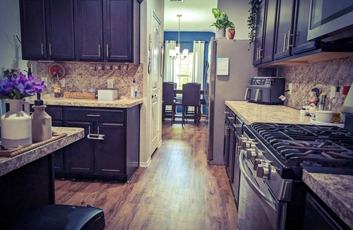 Channelview House | Experience Comfort and Convenience in our Spacious and Cozy home.