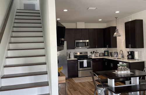 Downtown House | Experience Downtown Charm and Modern Comfort at Your Perfect VRBO Getaway!