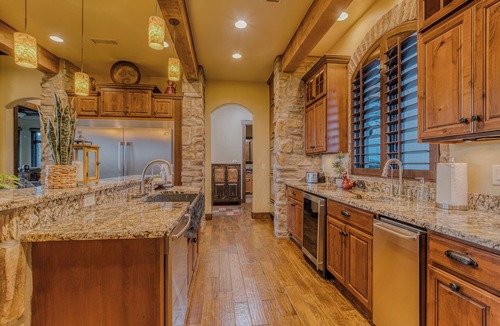 Ruidoso House | Experience Ruidoso from the top, 360 views,private pickleball, hot tub