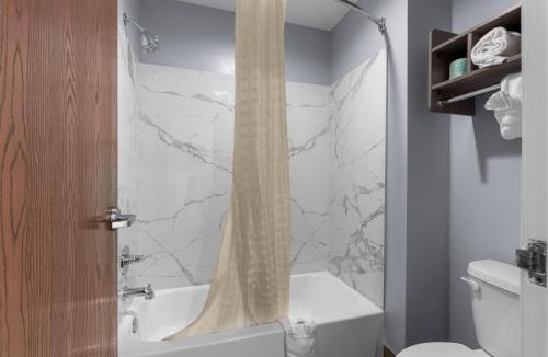 Bridge City Hotel | Express Inn & Suites Westwego