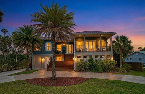 Flagler Beach House | Exquisite Resort Style Pool Home | Flagler Beach | Close To The Beach | Hot Tub