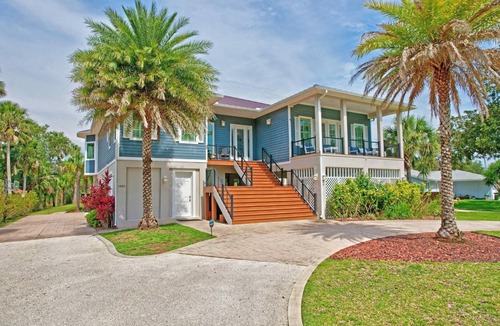 Flagler Beach House | Exquisite Resort Style Pool Home | Flagler Beach | Close To The Beach | Hot Tub