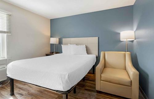 Orlando Hotel | Extended Stay America Select Suites - Orlando - Airport