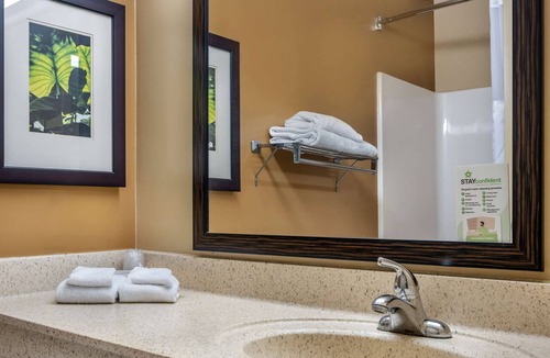Fairvilla Hotel | Extended Stay America Suites Orlando Maitland 1776 Pembrook