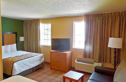 Pike Hotel | Extended Stay America Suites Indianapolis West 86th St