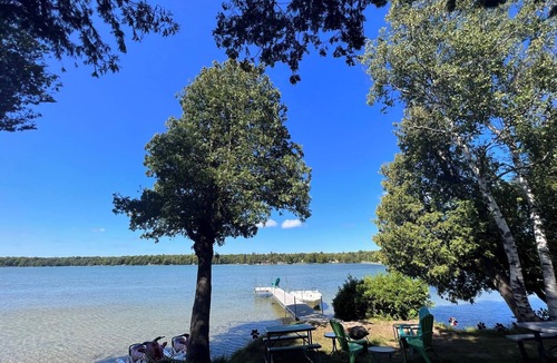 Baileys Harbor Cottage | Fabulous 2 Bed, 2 Bath Cottage On Kangaroo Lake