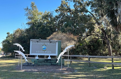 Old Town RV Rental | Fabulous private RV pad with full hookups, sewer and water located in Old Town