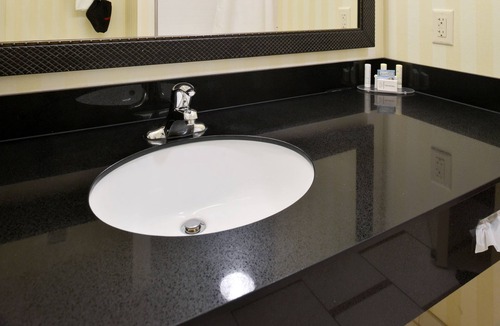 Southwest Area Hotel | Fairfield Inn & Suites Cedar Rapids