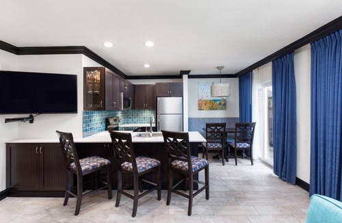 Cocoa Beach Resort | Family-Friendly 2-Bedroom Suites Just Steps from the Ocean & Water Park Access