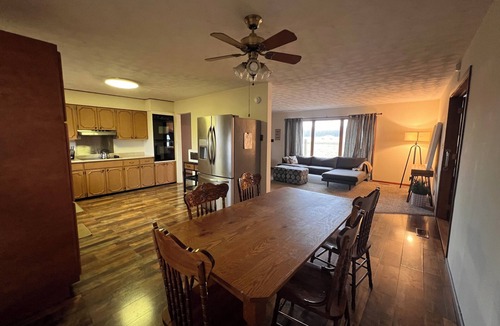 Pimento House | Family-friendly three bedroom home on S US 41 in Vigo County; Terre Haute, IN.