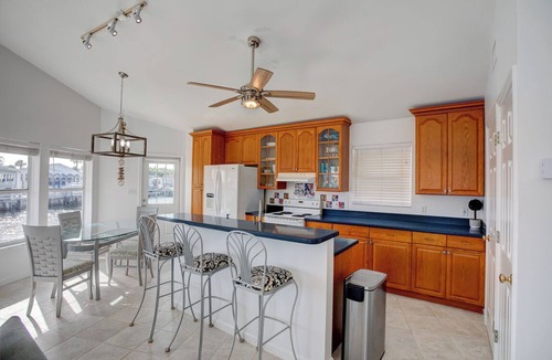 Hutchinson Island South Cottage | Fantastic Canal front cottage with ocean access