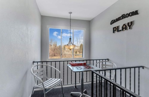 Lake Fenton Apartment | Fenton Flats- Suite 2 With On Site Hot Tub and Personal Garage