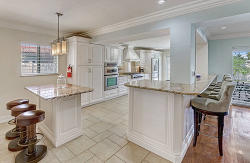 Bel Air House | FIFA Perfect | Ocean Mist: Chef's Kitchen & Private Pool