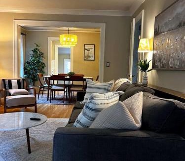 Ravenna House | FIFA World Cup, 4bd 2b close to UW, & light rail