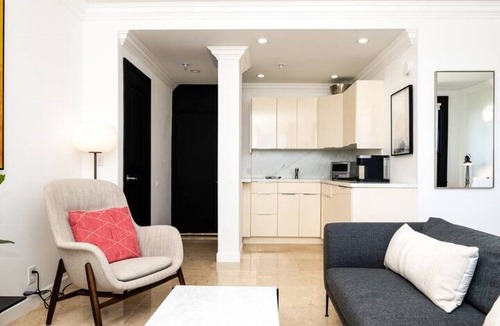 Palm Beach Condo | FIFAbyTRAINPool/STEPStoBeach/DINE/TribecaStudLOFT