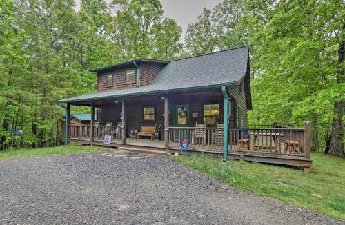 Murphy House | Fire Pit & Grill: Whittlers Mountain Escape!
