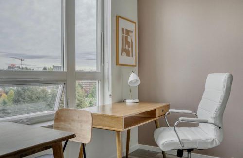 Yesler Terrace Apartment | First Hill studio w gym bbq nr park SEA-636