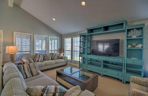 Shoreline Park House | Fish at Canalfront Bay St Louis Home - Dock & Deck