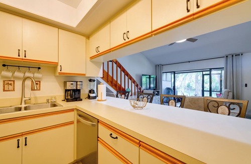 Citrus Springs Condo | Fisherman's Villa on the River w/Boat Slip