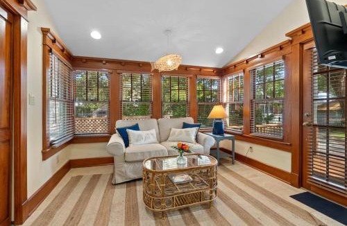 Downtown Historic District House | Flagler Cottage - 1 Block to Historic District