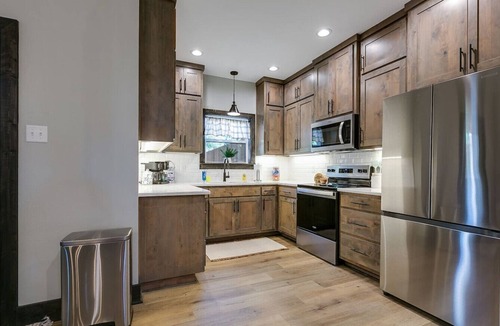 San Angelo House | Fort Concho/2 BR-2.5 BA/New!