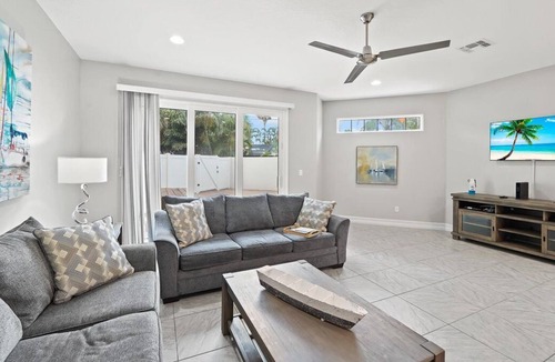 Indian Harbour Beach House | Fortebello Beachside 160 - quaint Beachtown near SpaceCoast