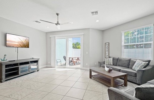 Indian Harbour Beach House | Fortebello Beachside 156 - quaint Beachtown near SpaceCoast