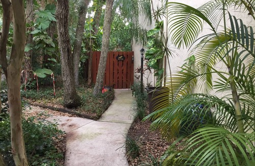Ocean Woods House | Four Hundred Footsteps to the Beach