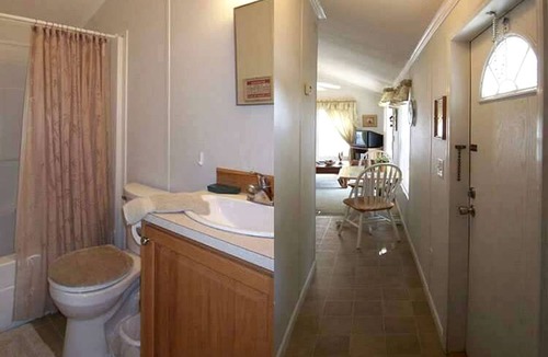 Inverness Cottage | Fully Equipped Cabin Ideal To Recharge in Inverness, Florida