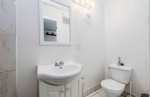 York University Heights House | Fully Furnished Bright and Luxurious Bedroom in North York-3