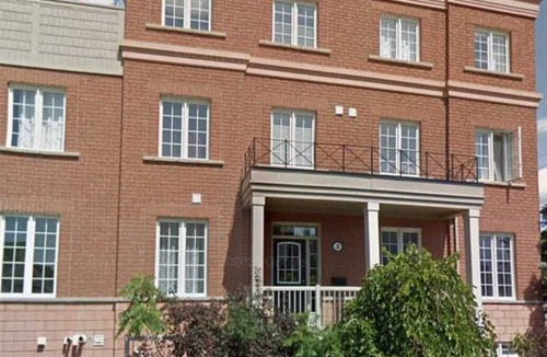 York University Heights House | Fully Furnished Bright and Luxurious Bedroom in North York-7