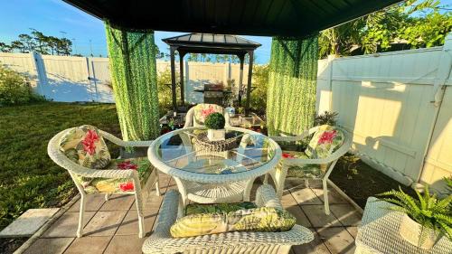 Pinellas Park House | Fully Renovated Cozy Home Away from Home