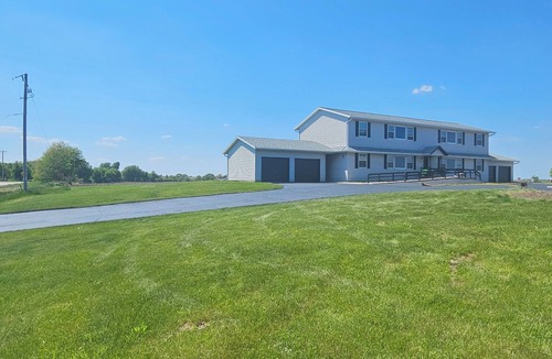 Pickett Apartment | Furnished accommodation with kitchen, one full bath and 2 bedroom's.