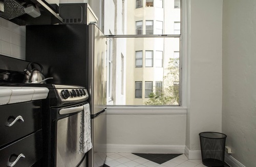 Tenderloin Apartment | Furnished Studio in Art Deco landmark, Centre of SF/HAM411