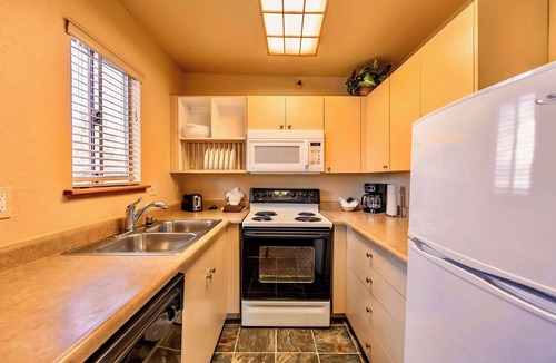 Tahoe Village Apartment | Galaxy Way, Close to Stagecoach Chair!