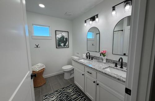 Thackerville House | Game Night Getaway - 3BR Near WinStar