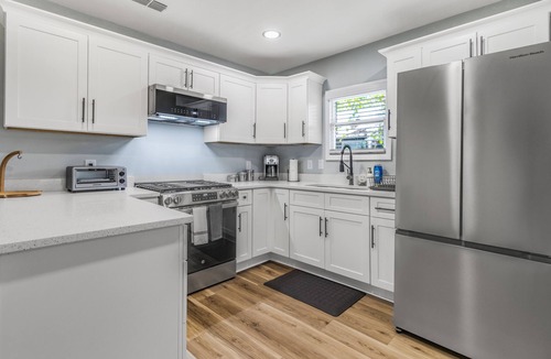 Pleasant Street House | Gator Oaks HQ - Game Days, Getaways & Near UF