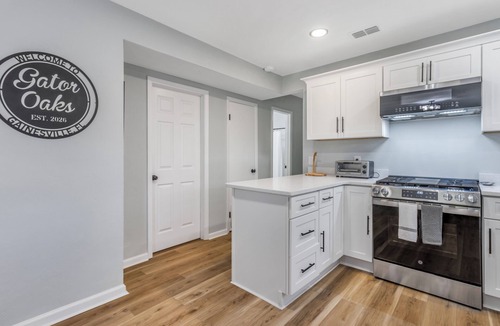 Pleasant Street House | Gator Oaks HQ - Game Days, Getaways & Near UF