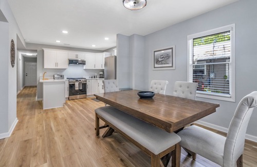 Pleasant Street House | Gator Oaks HQ - Game Days, Getaways & Near UF